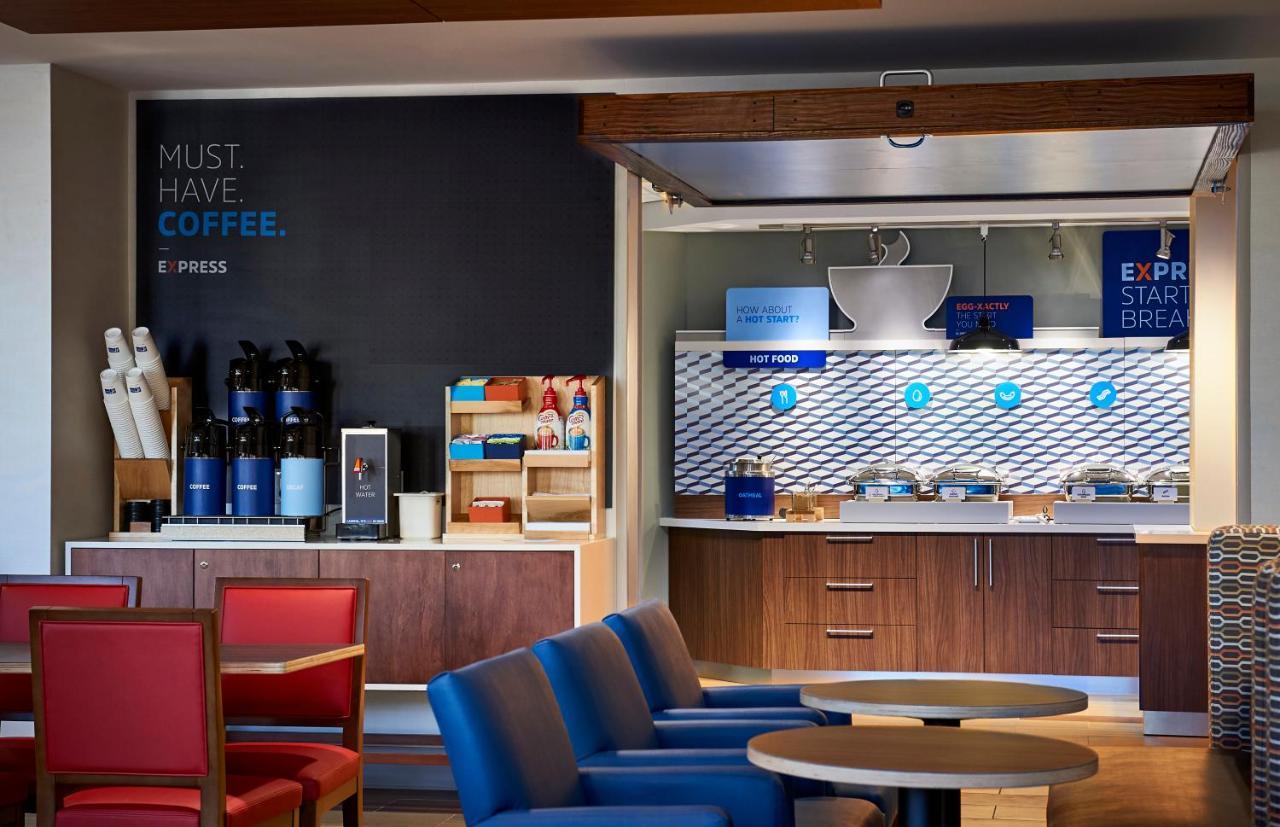 Holiday Inn Express & Suites Onalaska - La Crosse Area By Ihg Bagian luar foto