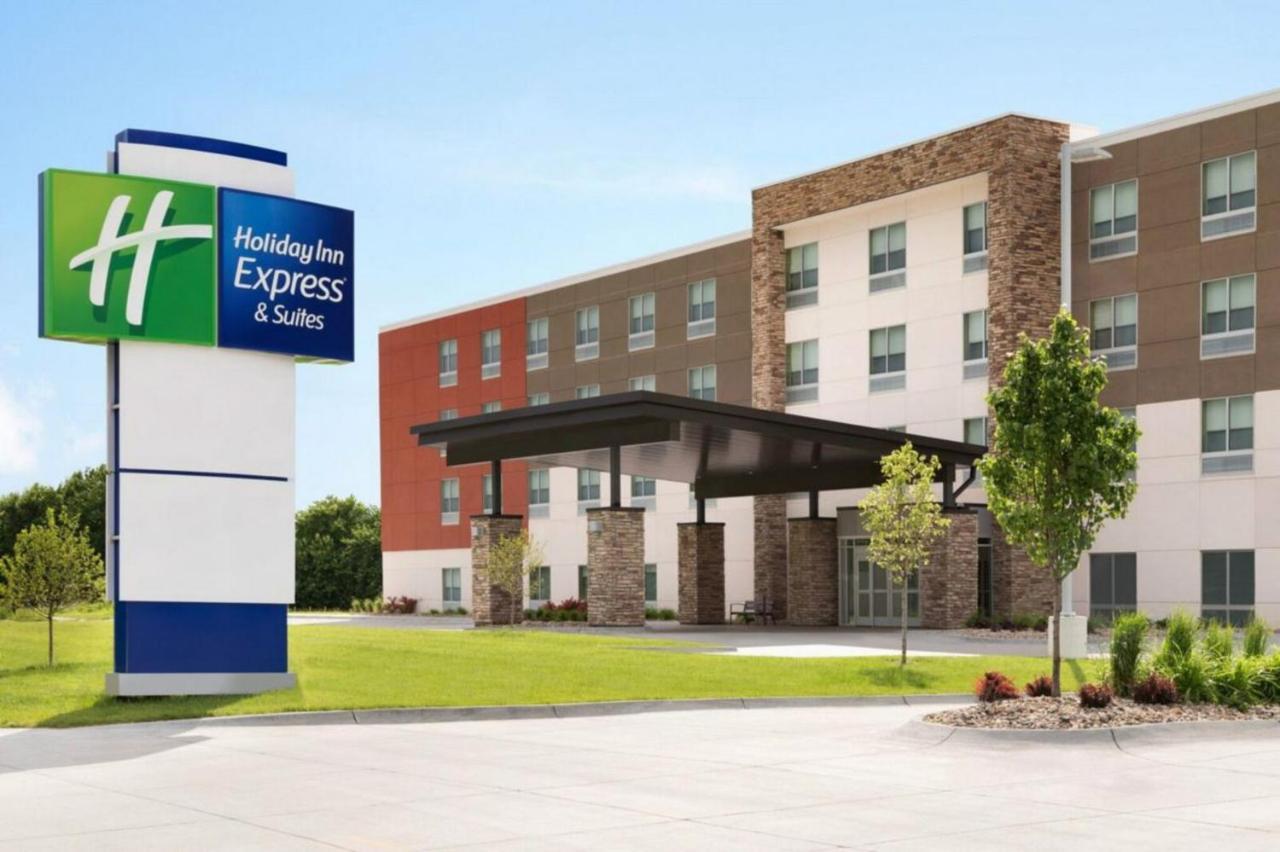 Holiday Inn Express & Suites Onalaska - La Crosse Area By Ihg Bagian luar foto