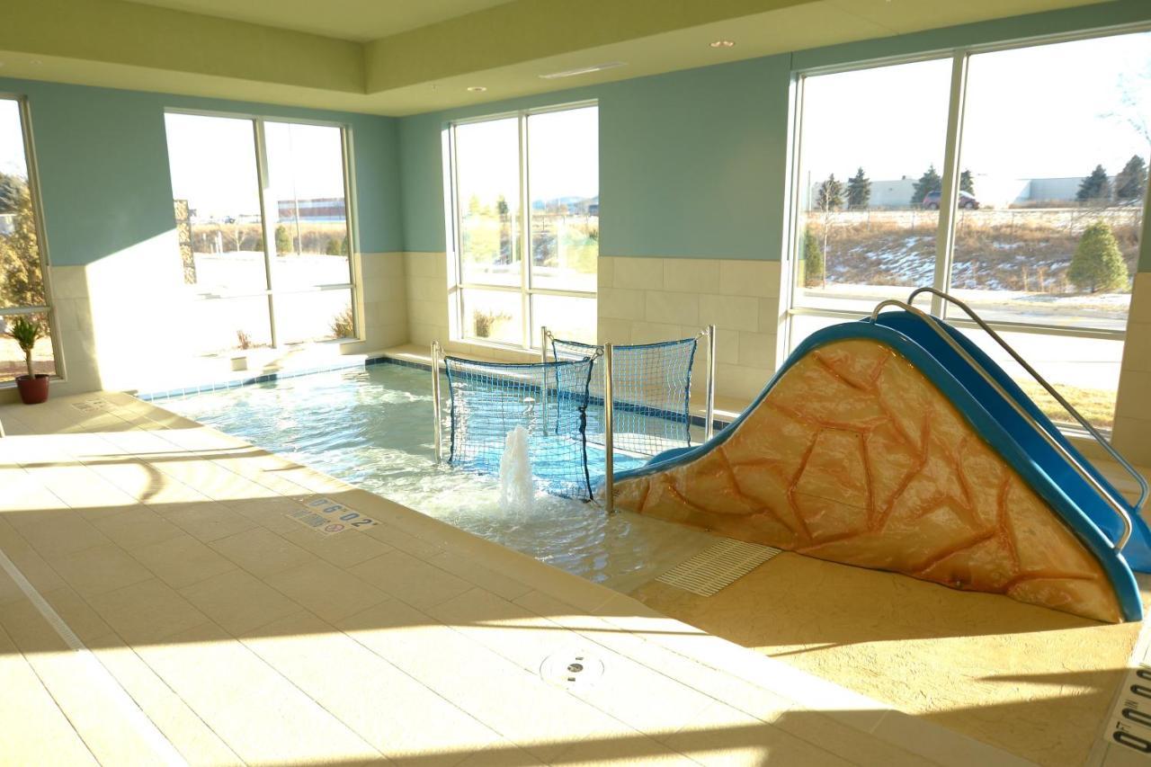 Holiday Inn Express & Suites Onalaska - La Crosse Area By Ihg Bagian luar foto